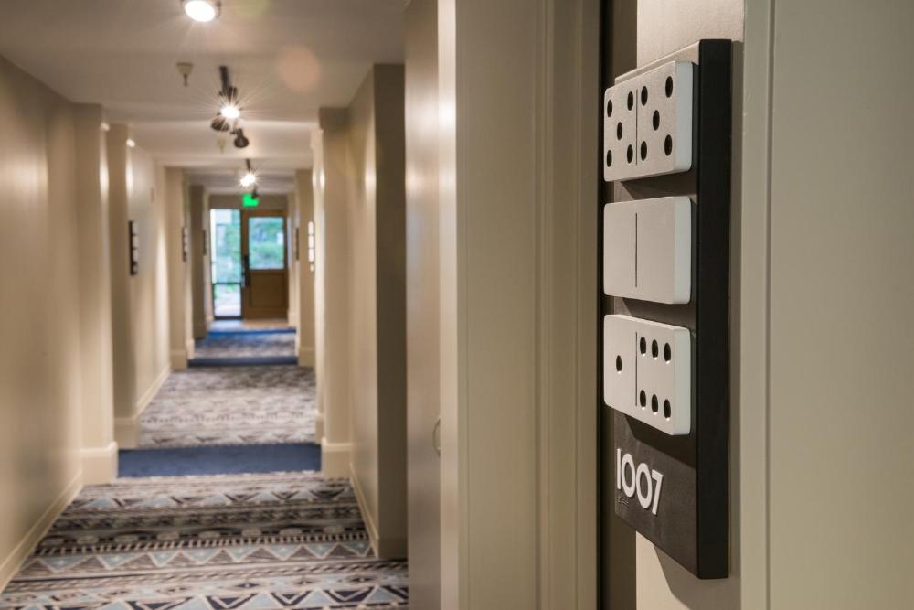 Chaminade Resort & Spa